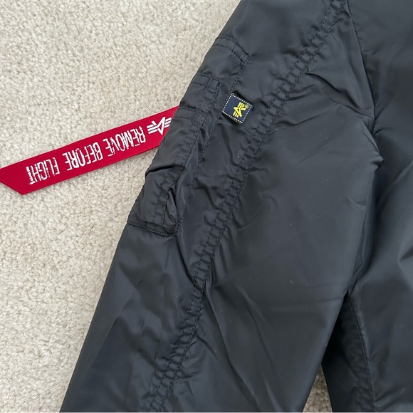 Alpha Industries Longline Bomber Jacket - Picture 6 of 6